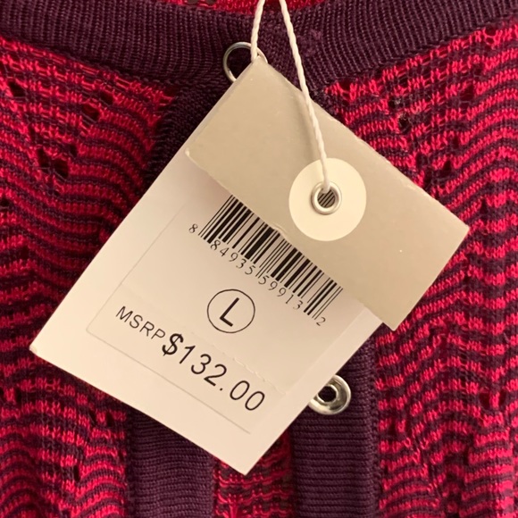 Evolution by Cyrus Sweater - Picture 5 of 5